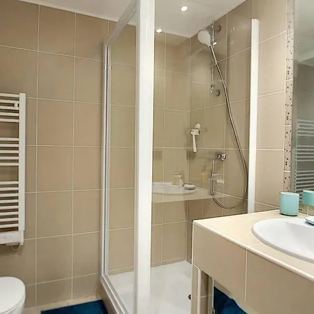 Rdj Les Pins Apartamento *